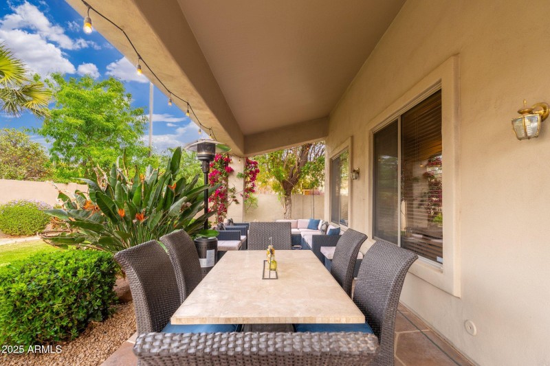 1074 E Carla Vista Ct - 47