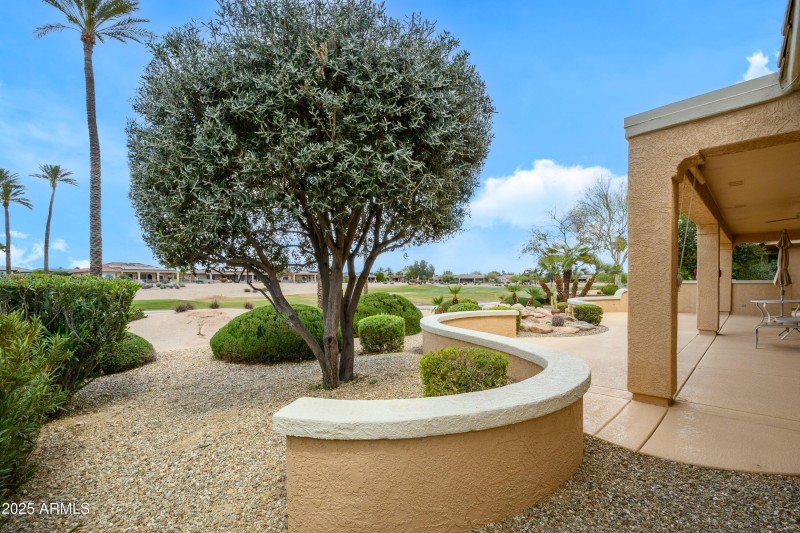 Patio Knee Wall