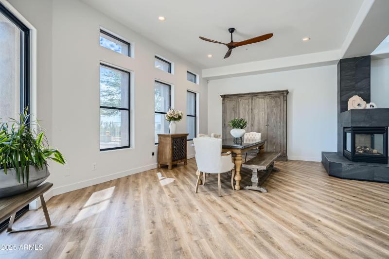 7975 E Dale Ln - MLS Sized - 011 - 17 Di