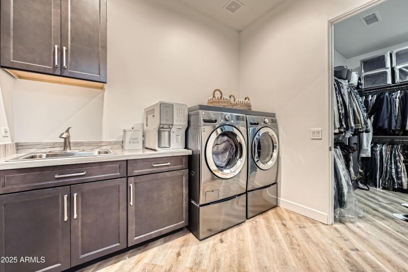 7975 E Dale Ln - MLS Sized - 039 - 51 La