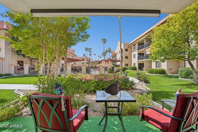 3-web-or-mls-10330-w-thunderbird-blvd-ap