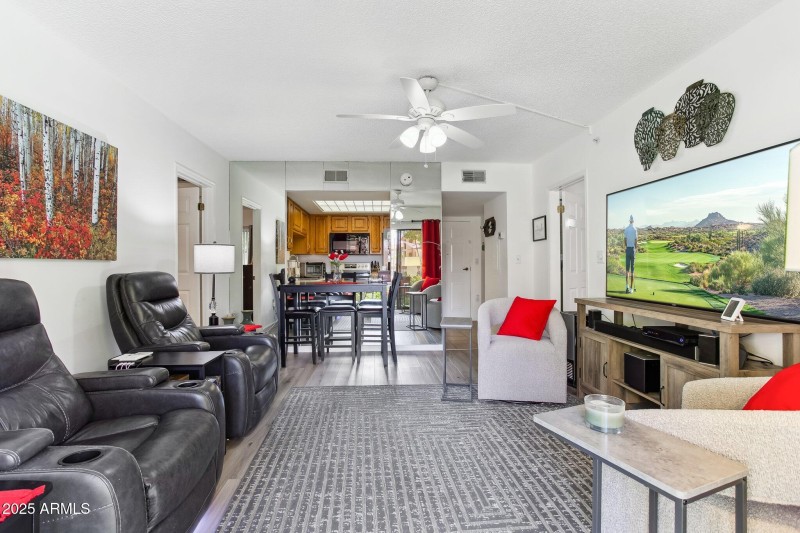 6-web-or-mls-10330-w-thunderbird-blvd-ap