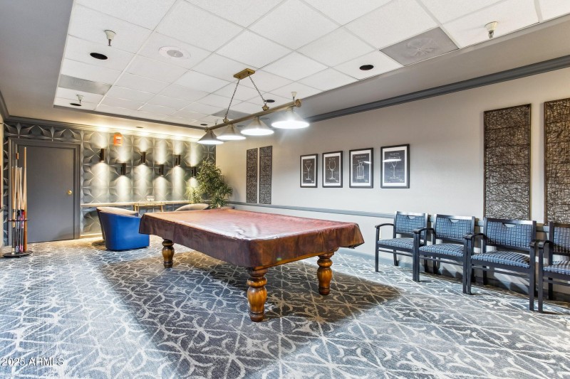32-web-or-mls-10330-w-thunderbird-blvd-a
