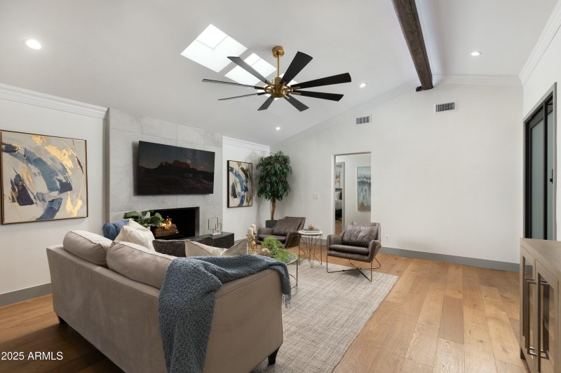VAULTED CEILINGS