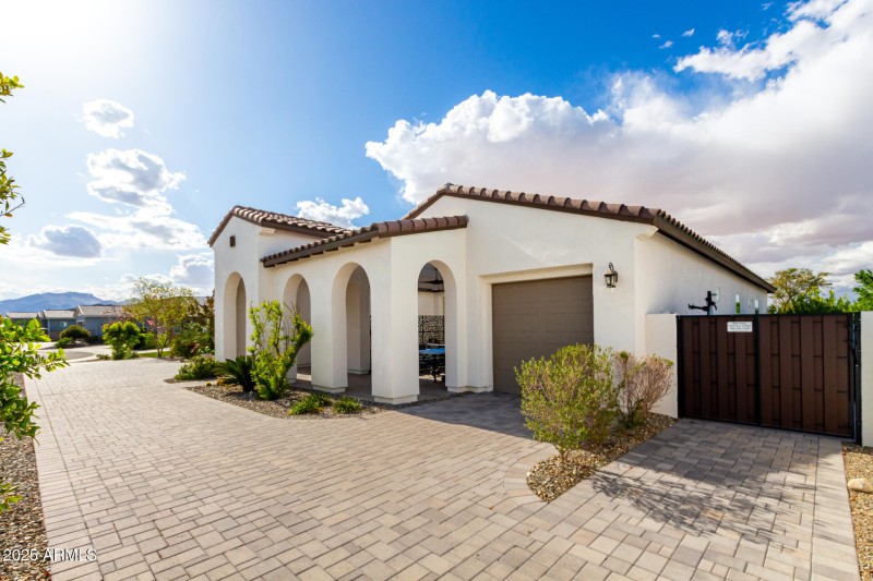 Separate 3rd car garage for Casita