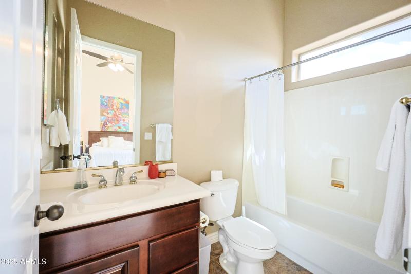 42405 N HARBOUR TOWN CT