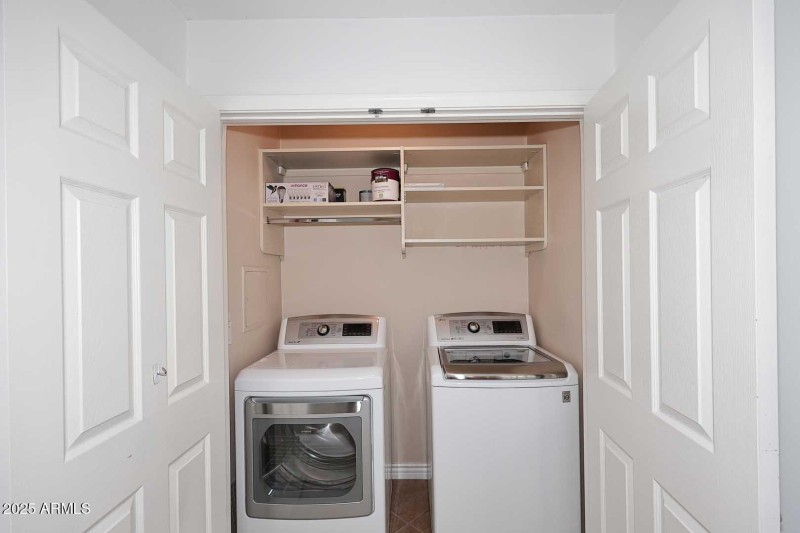 Full Size Laundry