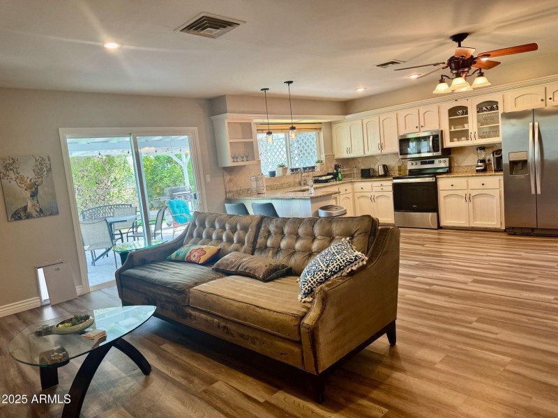 PHOTO-2025-04-05-08-29-25