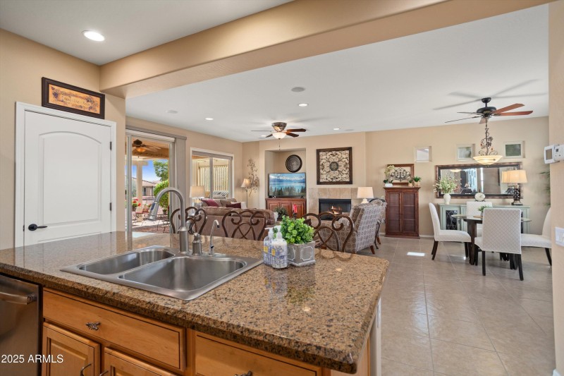 18-Kitchen