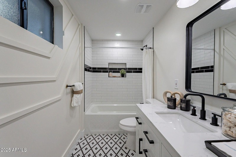 Downstairs Full Bath