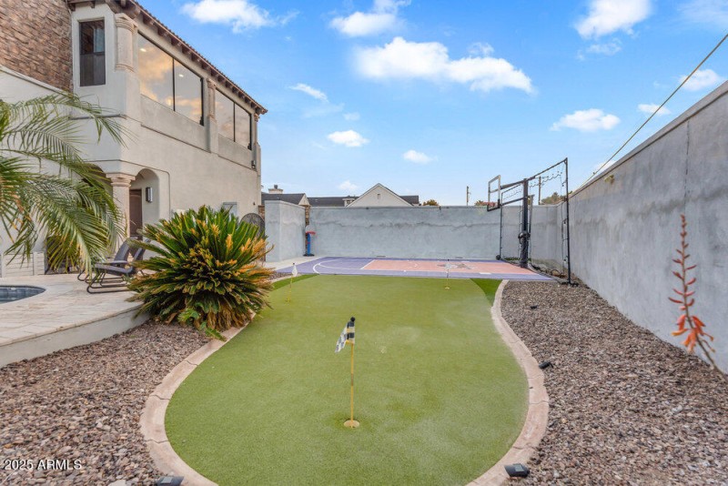 Putting Green