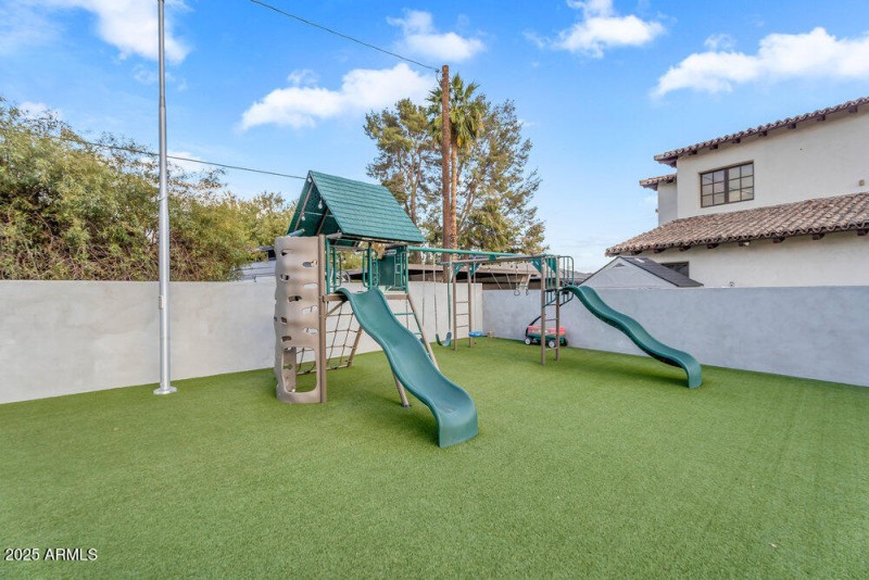 Turf Play yard