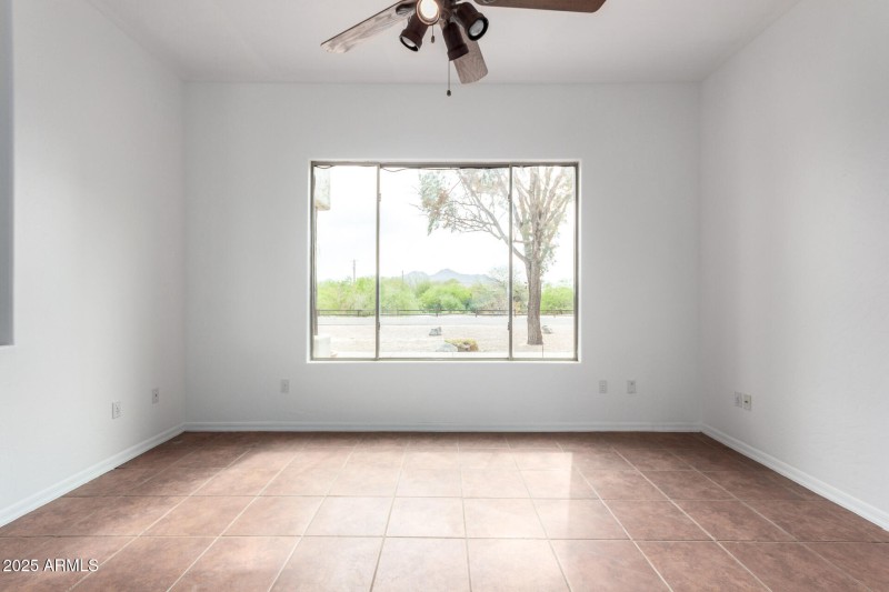 Formal Dining /Flex space