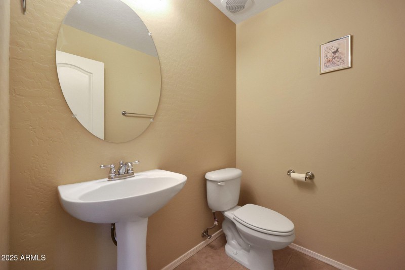 Half guest restoom