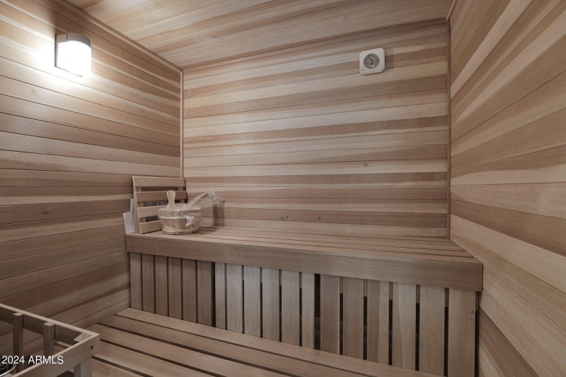 Built in Sauna