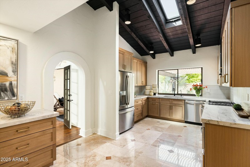 Kitchen 2