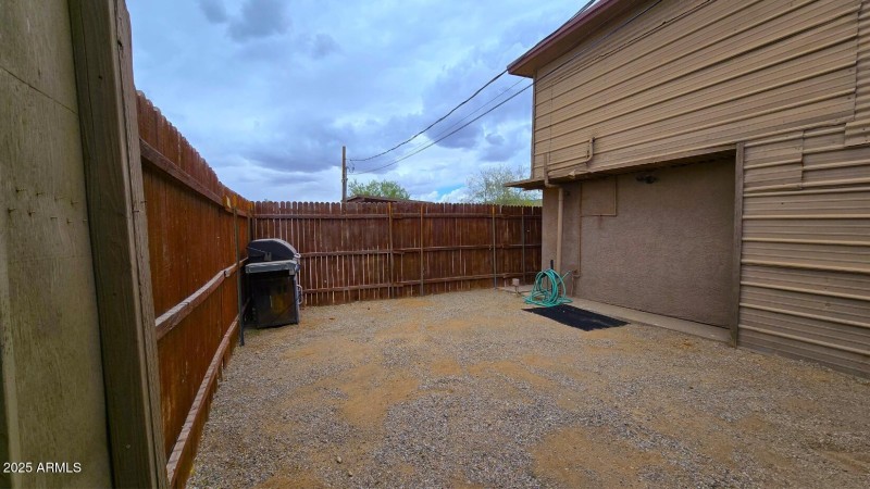 Western Town Studido Private Yard