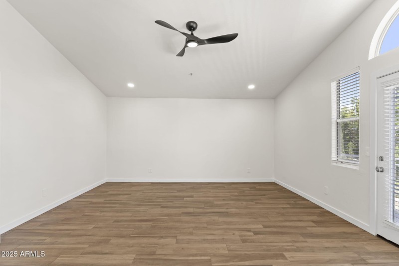 33-web-or-mls-DSC_1133