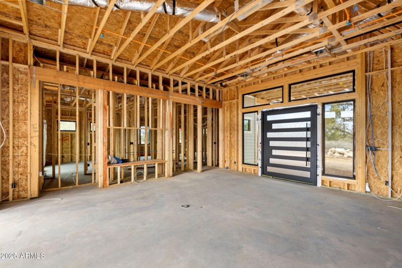 8-Living Room (2)