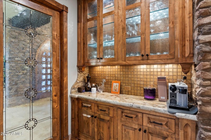 25-Kitchen