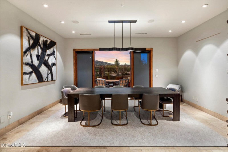 28-Dining Room
