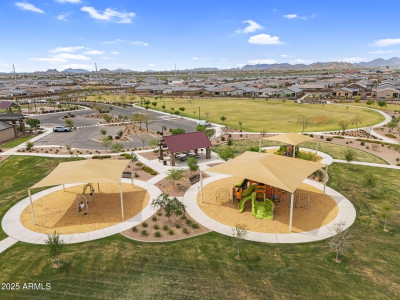 28-web-or-mls-28-MalibuNeighborhood-28