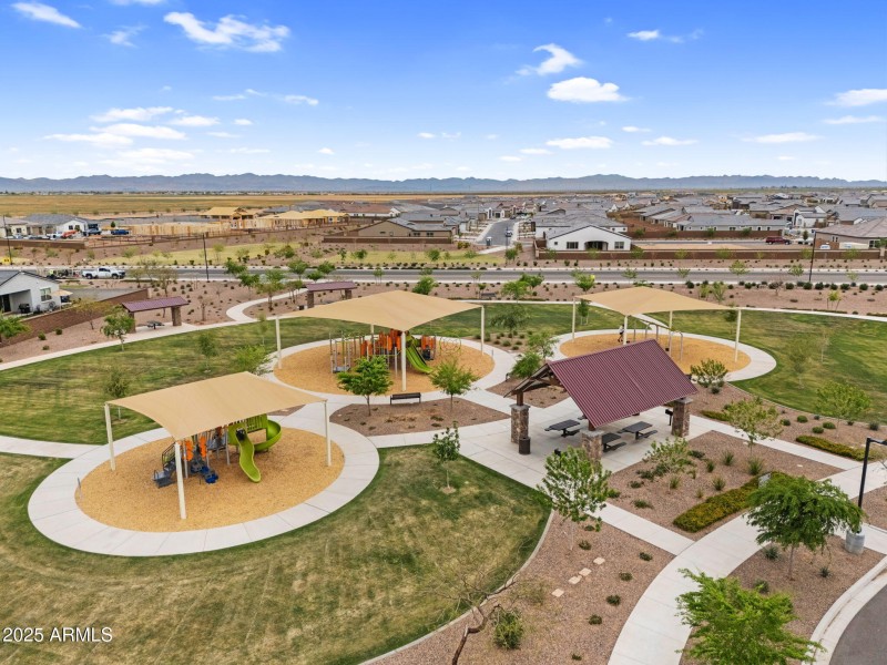 31-web-or-mls-31-MalibuNeighborhood-31