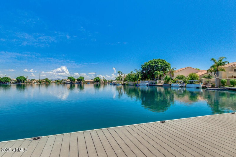31 Community Lake