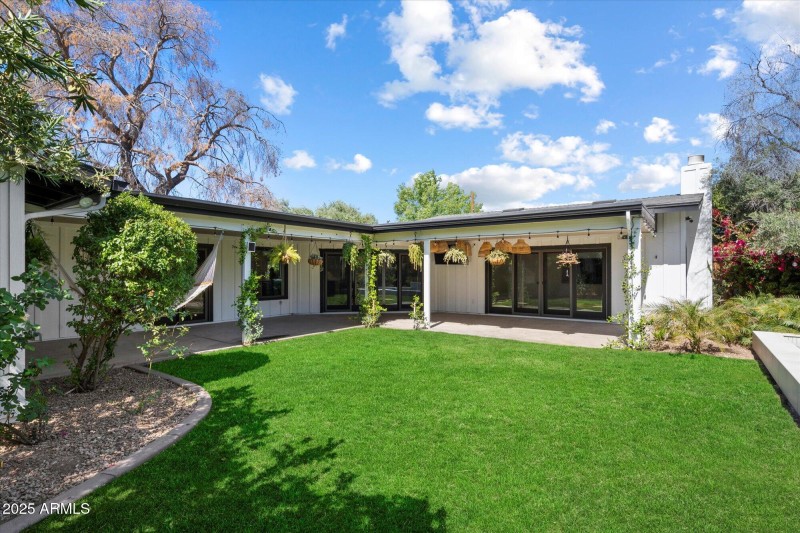 Spacious Yard