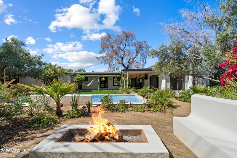 Fire Pit with Seating