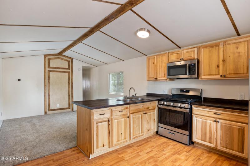 2175RubyLn-HeberOvergaard-AZ-10