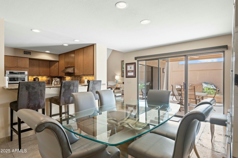 Dining/Kitchen