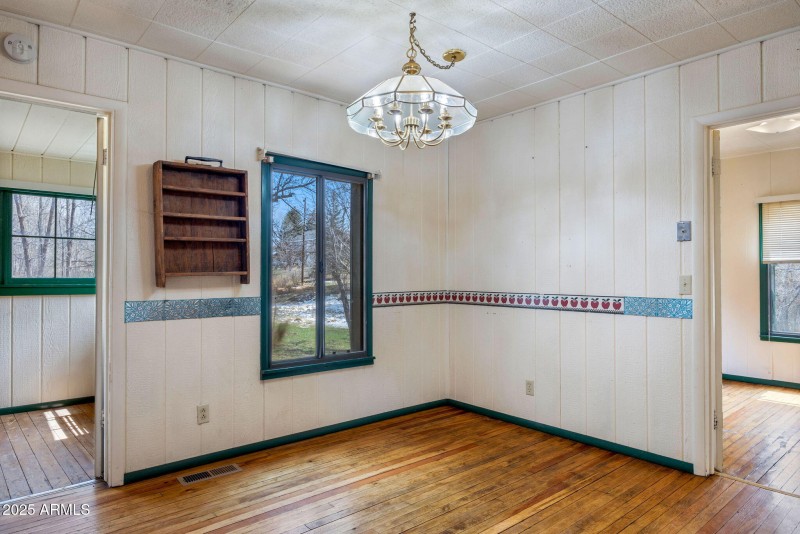 1571ESpruceLn-Pinetop-AZ-7