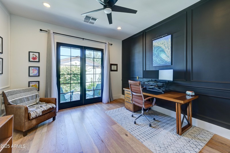 6037 E Charter Oak Rd-32