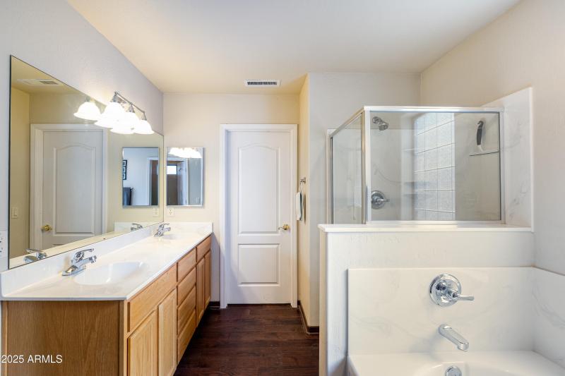 En Suite Bath
