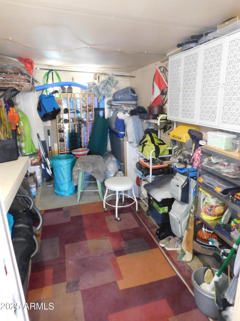 Storage/work shop