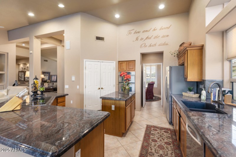 20-Kitchen