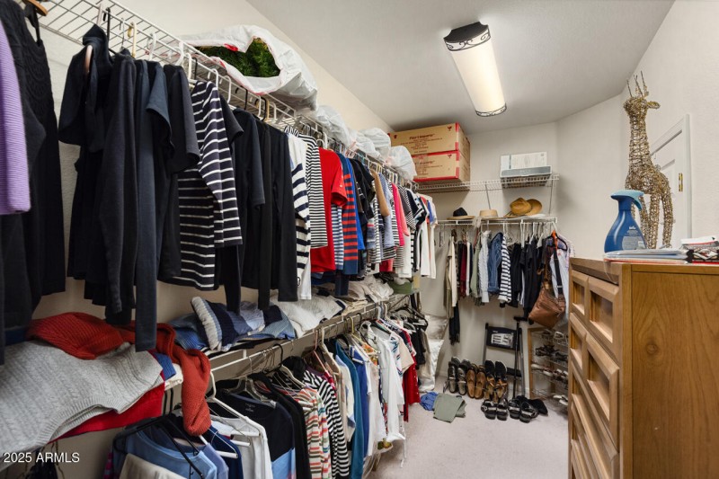 33-Closet