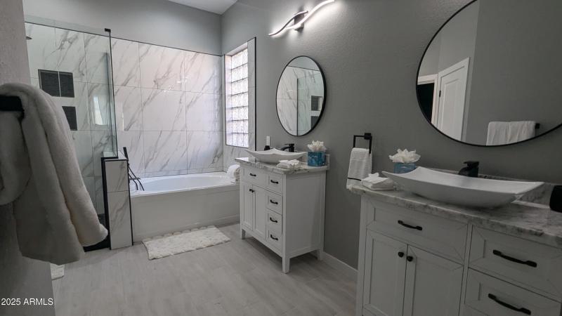 PXL_20250330_233631317