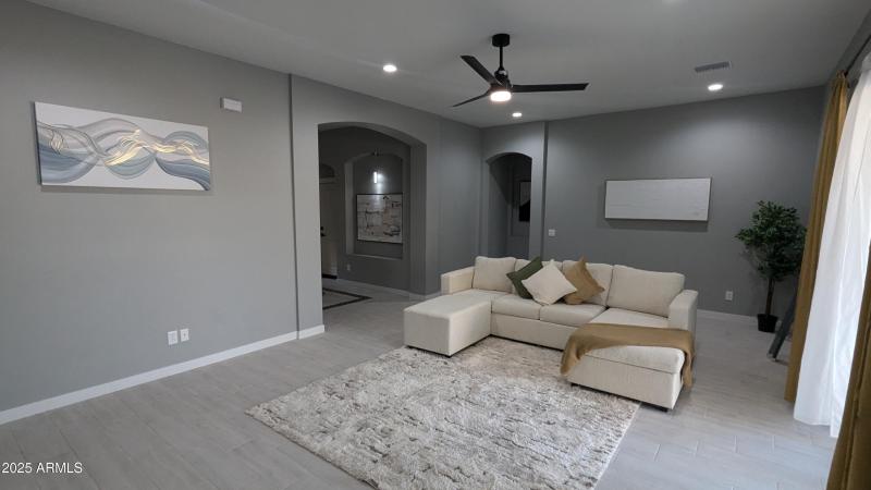 PXL_20250330_233932710