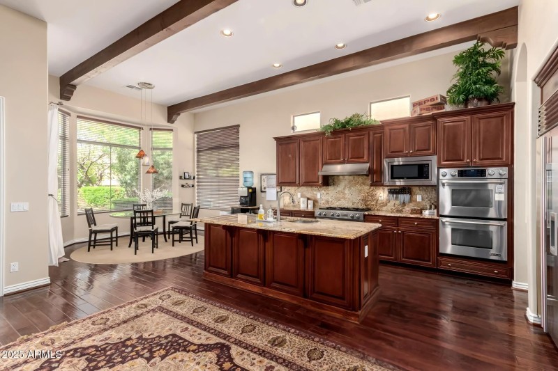 Kitchen& Nook