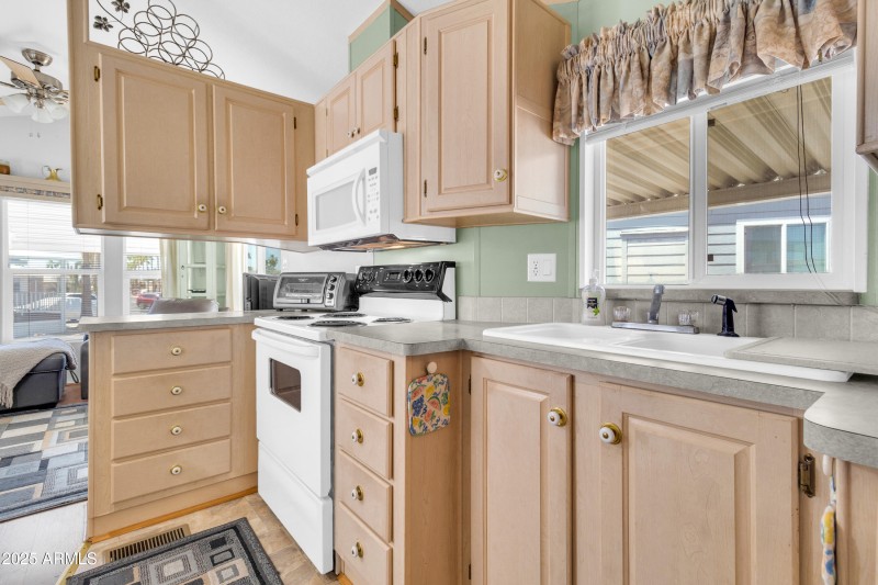 1356 W KIOWA CIR-14