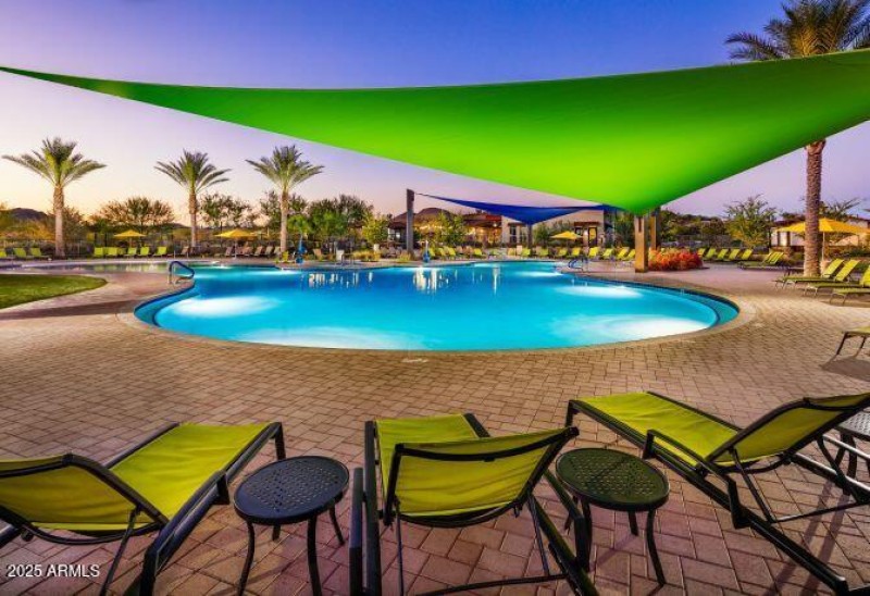 T25_Mita Club Pool