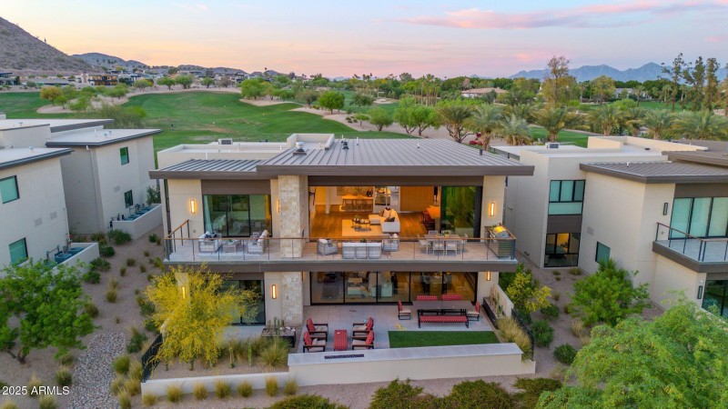 Luxury living at the Phoenician
