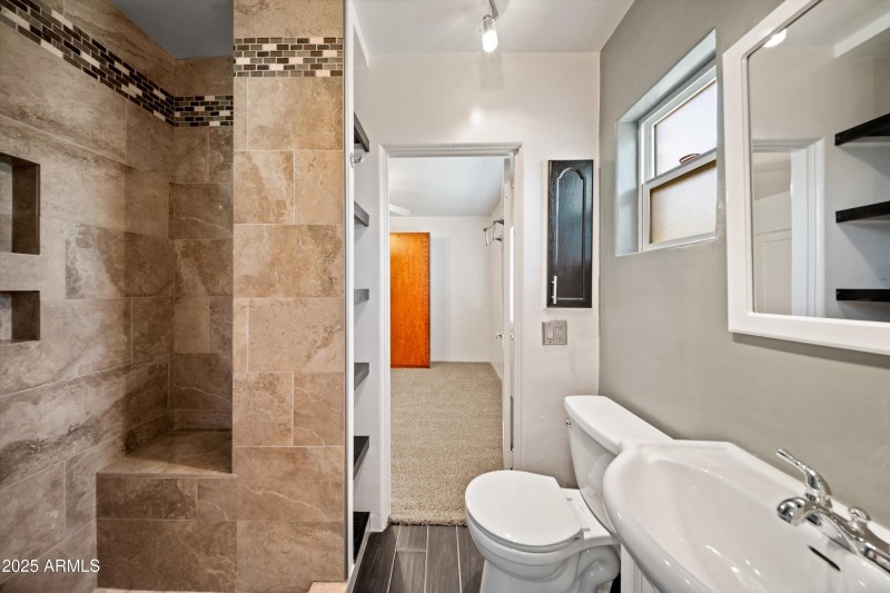 23-Bathroom 2