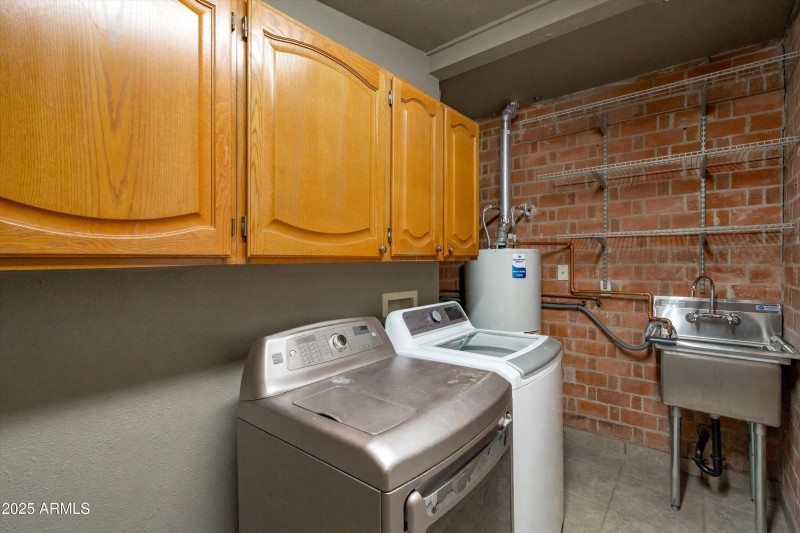 42-Laundry Room