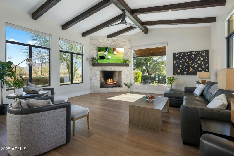 Custom Stonewall Fireplace