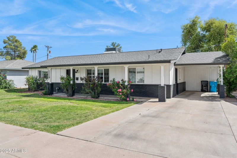 2-web-or-mls-3009-e-whitton-ave