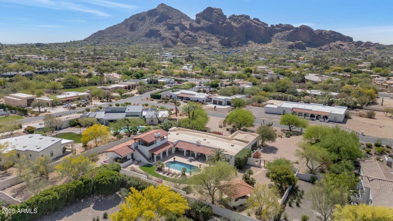 4726 E Sierra Vista Dr-large-013-007-DJI