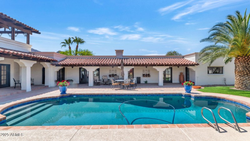 4726 E Sierra Vista Dr-large-017-015-TOD
